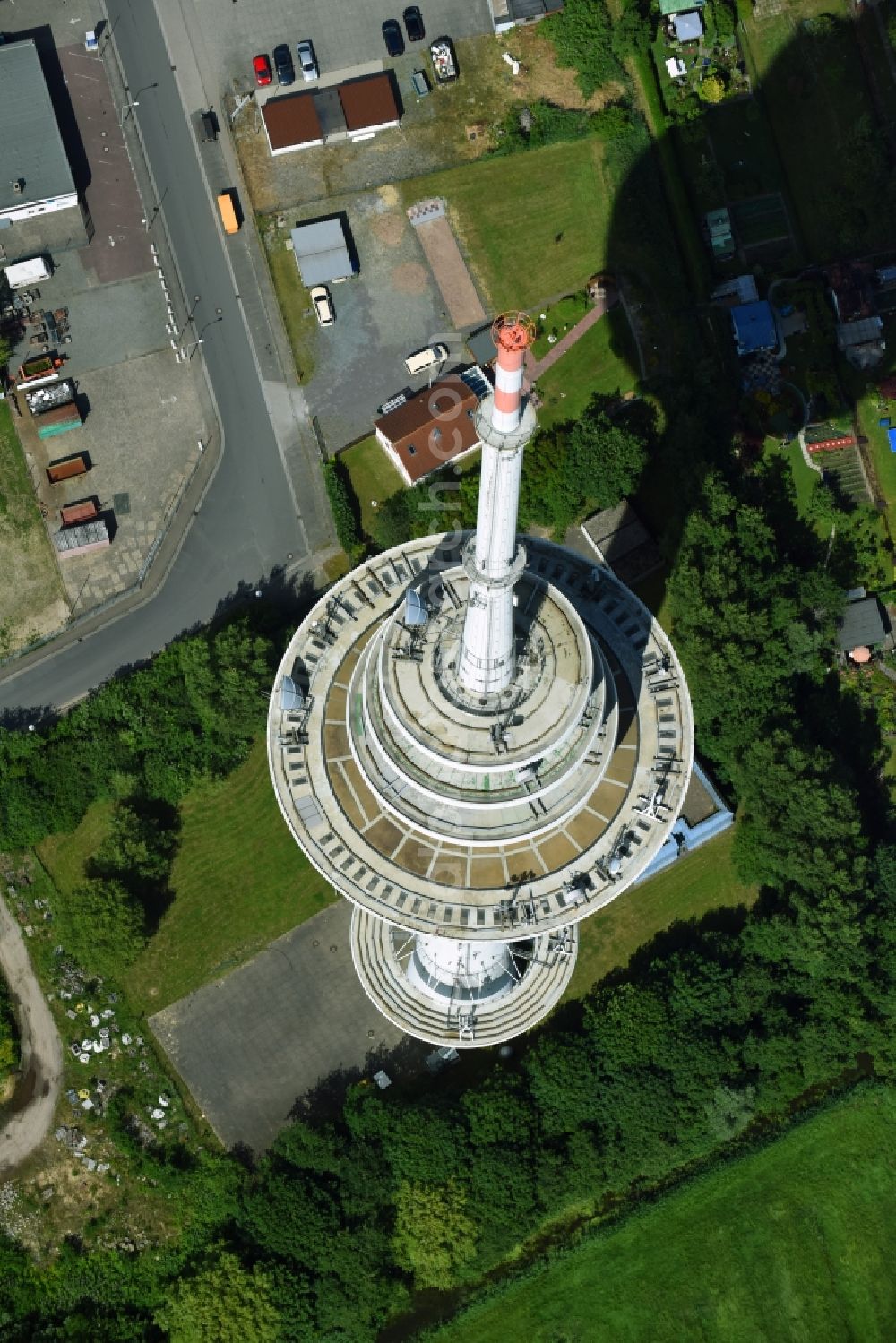 Cuxhaven from the bird's eye view: Television Tower Friedrich-Clemens-Gerke-Turm in the district Sueder- und Westerwisch in Cuxhaven in the state Lower Saxony, Germany