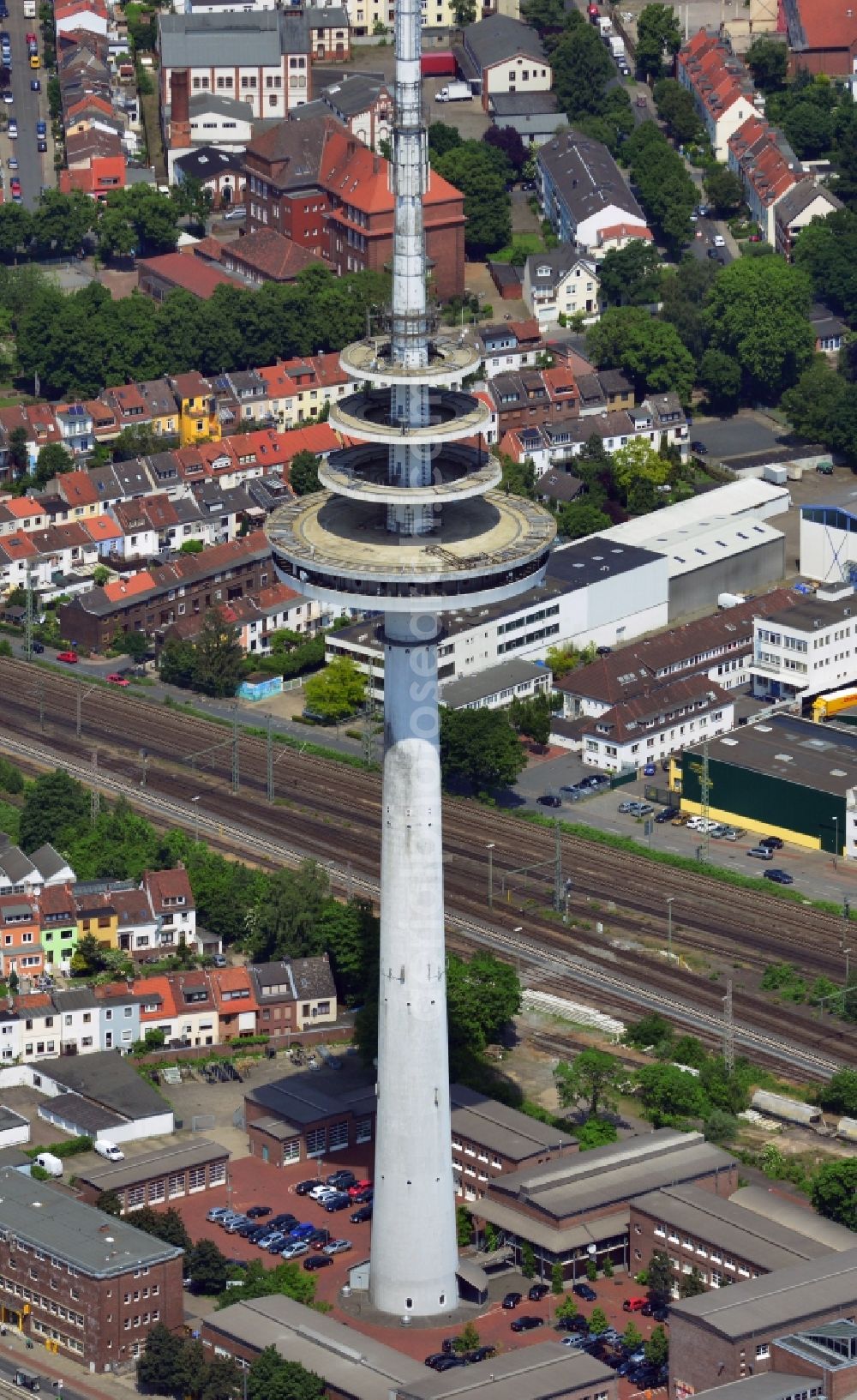 Aerial photograph Bremen - Television Tower on Utbremer Strasse in the district Walle in Bremen, Germany