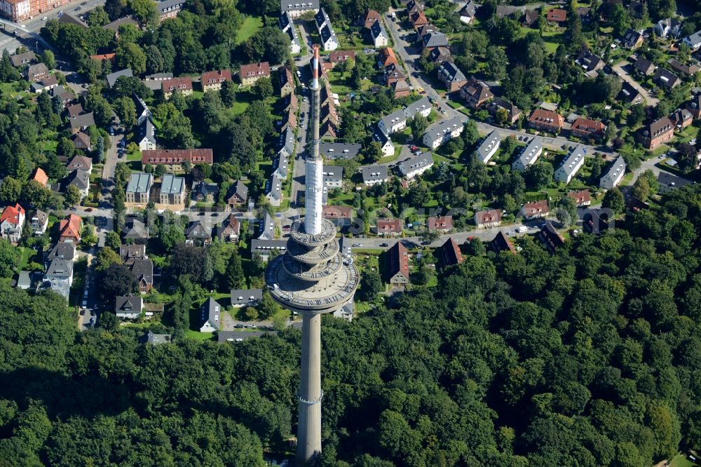 Aerial photograph Kiel - Radio tower in Vieburger woods in Kiel in Schleswig-Holstein. Currently, renovation work will take place through the Werner Diener GmbH & Co. Industrieanstrich KG