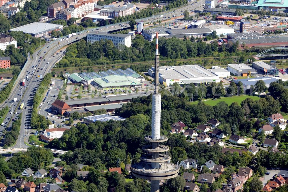 Aerial photograph Kiel - Radio tower in Vieburger woods in Kiel in Schleswig-Holstein. Currently, renovation work will take place through the Werner Diener GmbH & Co. Industrieanstrich KG