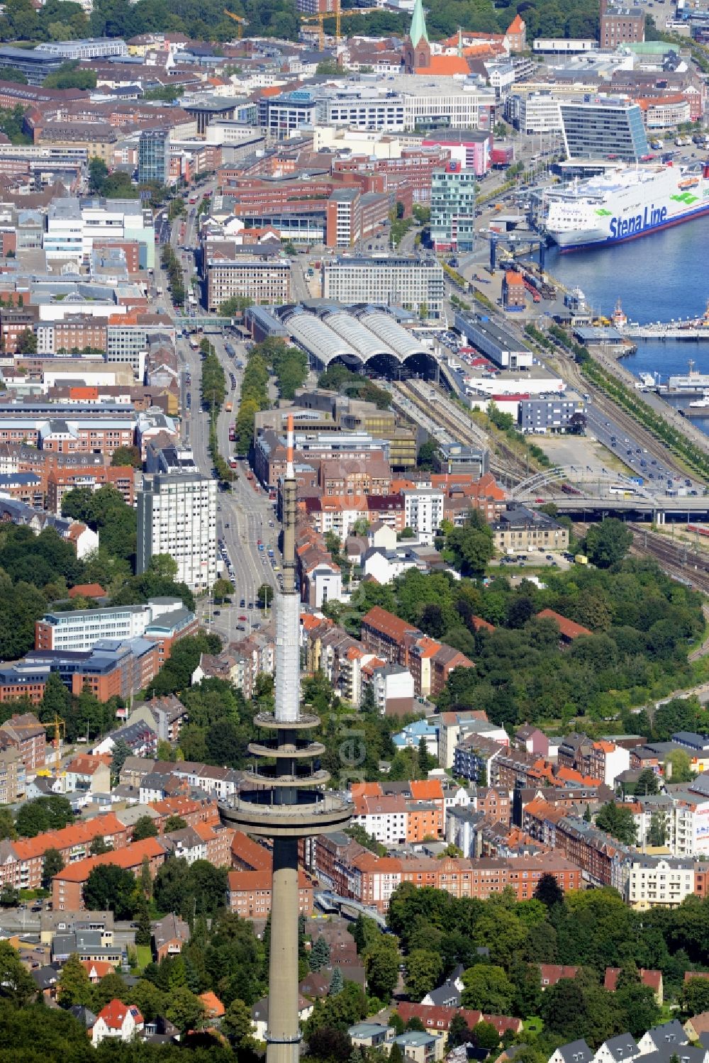 Kiel from the bird's eye view: Radio tower in Vieburger woods in Kiel in Schleswig-Holstein. Currently, renovation work will take place through the Werner Diener GmbH & Co. Industrieanstrich KG