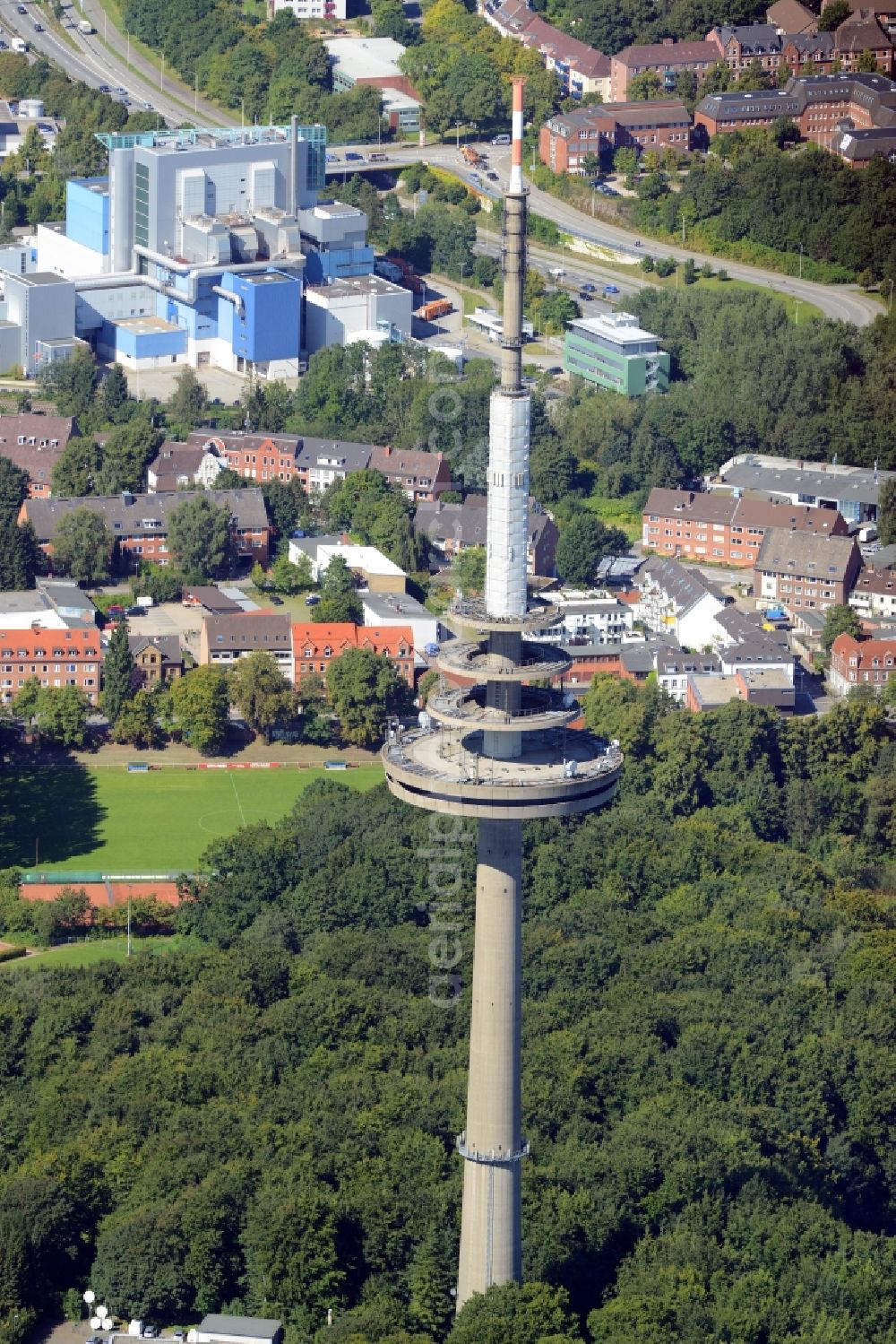 Aerial photograph Kiel - Radio tower in Vieburger woods in Kiel in Schleswig-Holstein. Currently, renovation work will take place through the Werner Diener GmbH & Co. Industrieanstrich KG