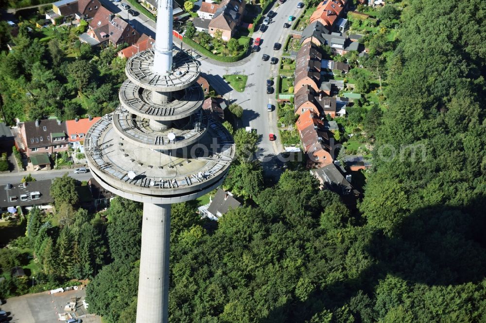 Aerial image Kiel - Radio tower in Vieburger woods in Kiel in Schleswig-Holstein. Currently, renovation work will take place through the Werner Diener GmbH & Co. Industrieanstrich KG