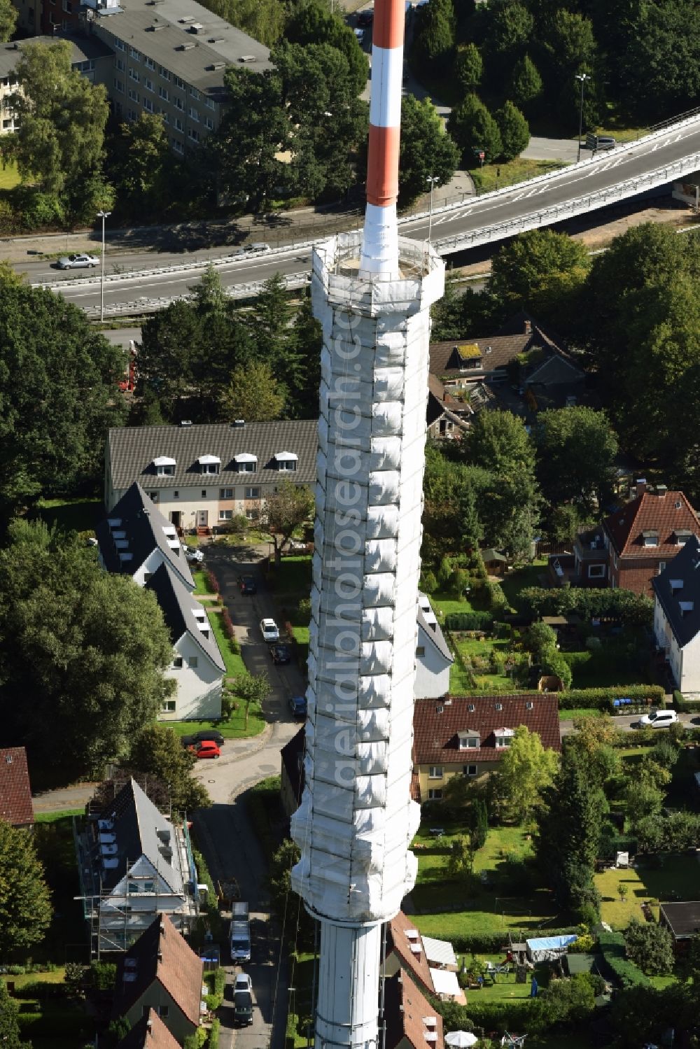 Kiel from the bird's eye view: Radio tower in Vieburger woods in Kiel in Schleswig-Holstein. Currently, renovation work will take place through the Werner Diener GmbH & Co. Industrieanstrich KG