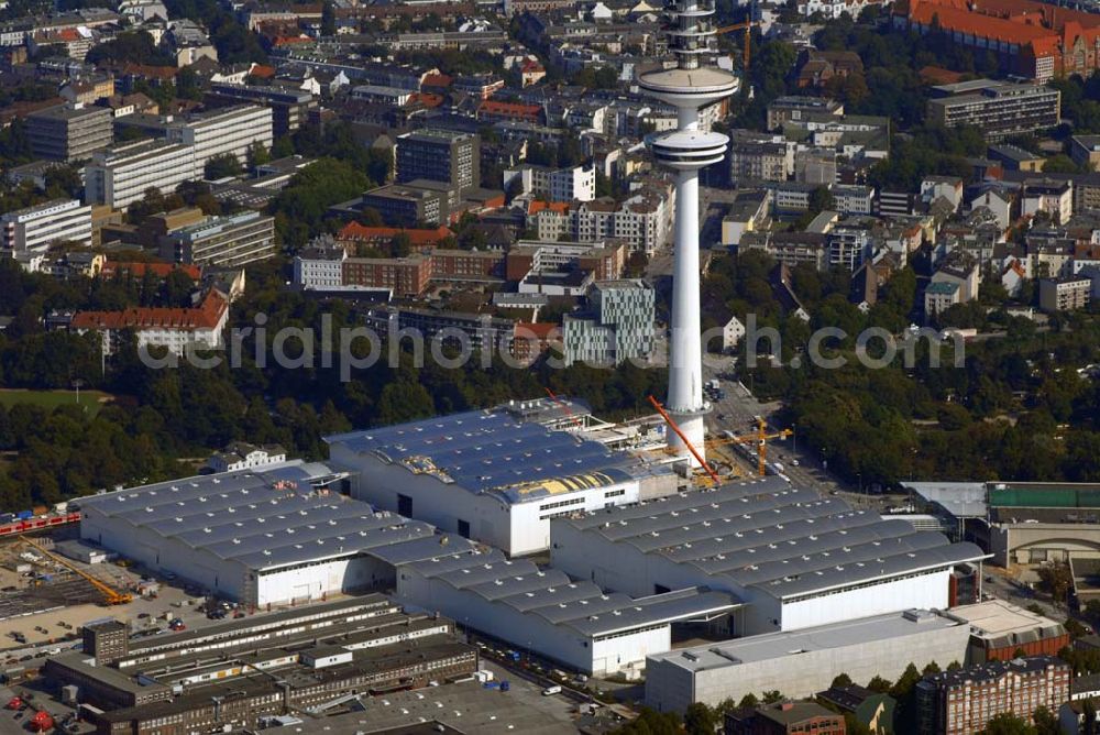 Aerial image Hamburg - Blick auf den Fernsehturm Hamburg am Messe-Gelände im Stadtteil St. Pauli. Der 279 Meter hohe Heinrich-Hertz-Turm wurde von 1965 bis 1968 errichtet. Umgangssprachlich wird er in Anlehnung an den Michel der Michaeliskirche Tele-Michel genannt. Seit 2001 ist der Turm aus brandschutzrechtlichen Gründen für die Öffentlichkeit unzugänglich. Adresse: Lagerstraße 2-8, 20357 Hamburg