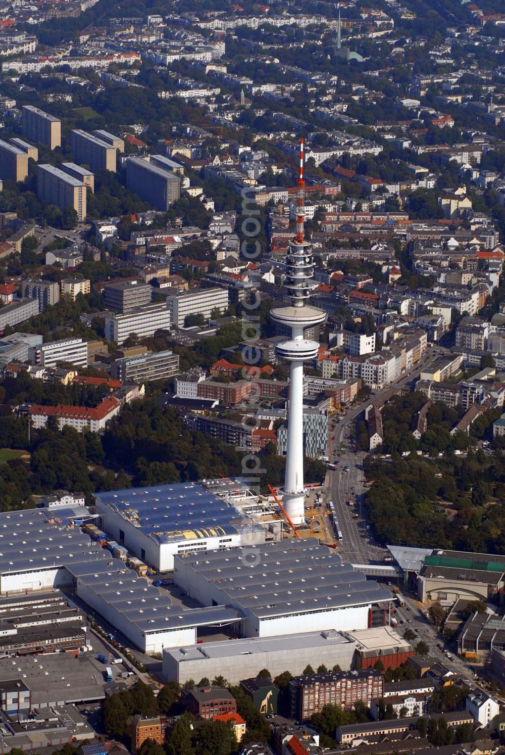 Hamburg from the bird's eye view: Blick auf den Fernsehturm Hamburg am Messe-Gelände im Stadtteil St. Pauli. Der 279 Meter hohe Heinrich-Hertz-Turm wurde von 1965 bis 1968 errichtet. Umgangssprachlich wird er in Anlehnung an den Michel der Michaeliskirche Tele-Michel genannt. Seit 2001 ist der Turm aus brandschutzrechtlichen Gründen für die Öffentlichkeit unzugänglich. Adresse: Lagerstraße 2-8, 20357 Hamburg