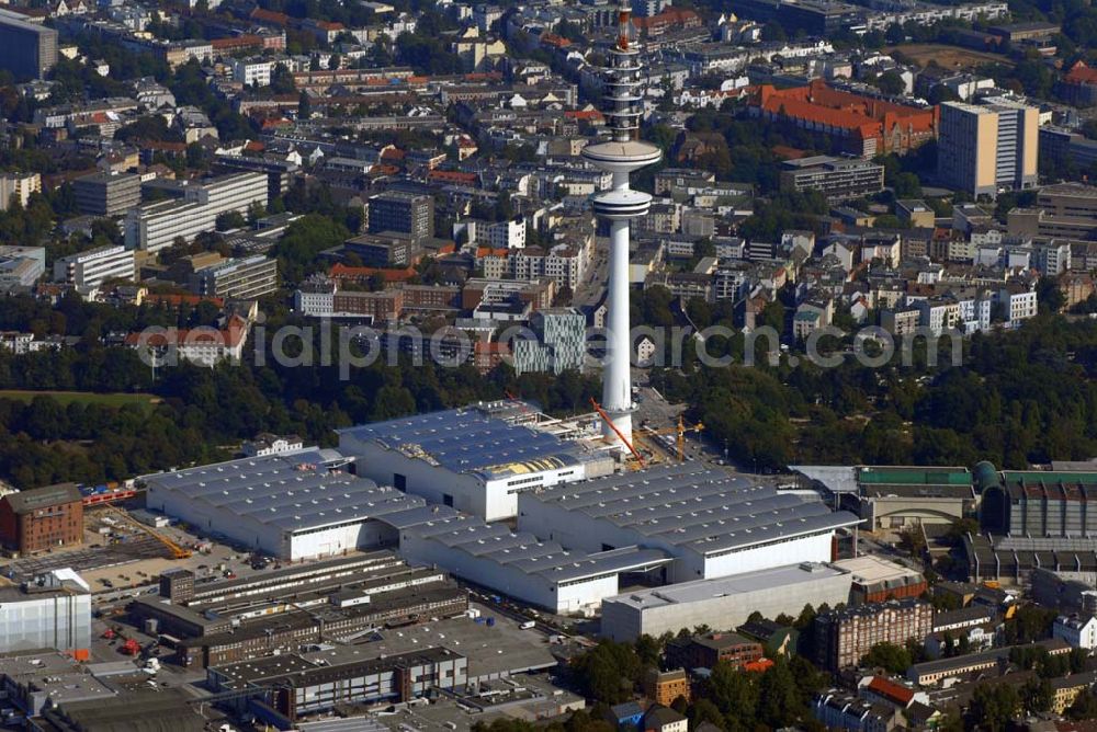 Aerial image Hamburg - Blick auf den Fernsehturm Hamburg am Messe-Gelände im Stadtteil St. Pauli. Der 279 Meter hohe Heinrich-Hertz-Turm wurde von 1965 bis 1968 errichtet. Umgangssprachlich wird er in Anlehnung an den Michel der Michaeliskirche Tele-Michel genannt. Seit 2001 ist der Turm aus brandschutzrechtlichen Gründen für die Öffentlichkeit unzugänglich. Adresse: Lagerstraße 2-8, 20357 Hamburg