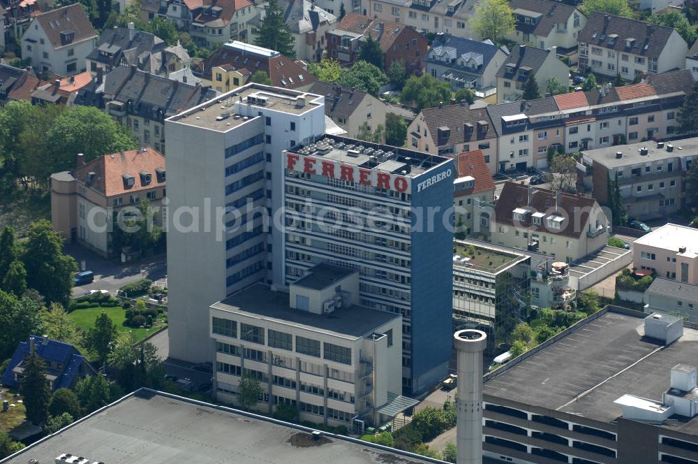 Aerial image Frankfurt am Main - Blick auf das FERRERO - Werksgelände und die Deutschland- Zentrale der am Hainer Weg 120 in 60599 Frankfurt - Sachsenhausen. View of the FERRERO - plant site and the headquarters of Germany on the Hainer Weg 120 in 60599 Frankfurt .