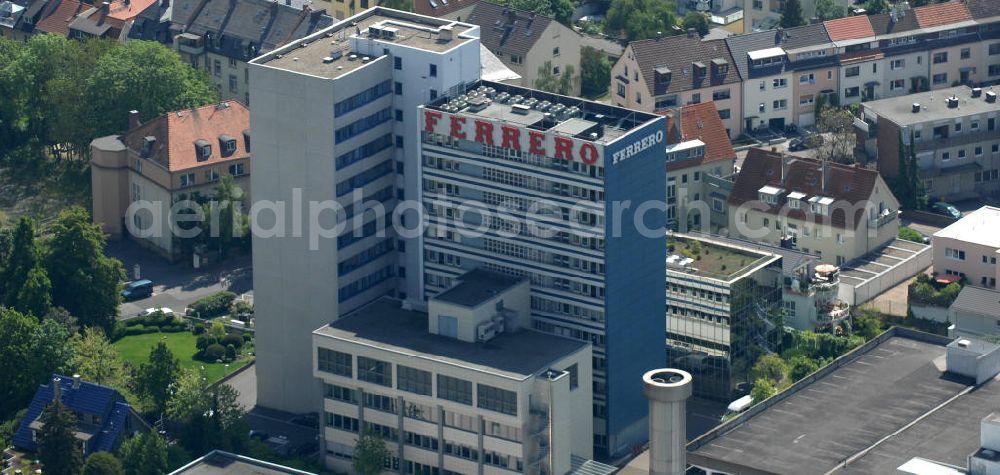 Frankfurt am Main from the bird's eye view: Blick auf das FERRERO - Werksgelände und die Deutschland- Zentrale der am Hainer Weg 120 in 60599 Frankfurt - Sachsenhausen. View of the FERRERO - plant site and the headquarters of Germany on the Hainer Weg 120 in 60599 Frankfurt .