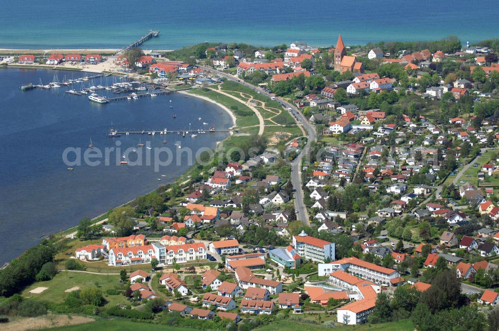 Rerik from above - Blick auf die fertige Erweiterungsbaustelle am Feriendorf der AWO-SANO GmbH. Ausführende Baufirma : D. Schröder Bauunternehmung KG Bruehl Hirnsdorfstraße 60, 19412 Brühl, Tel.: 03848320917, Projektsteuerung: Matrix Consultants Planungs mbH, Dr. Ing. Ali Labib M.Mahmoud, Haffwinkel 17 d, 18230 Rerik; http://