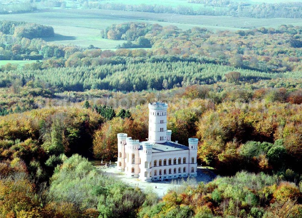 Granitz auf Rügen / MV from above - Fertig rekonstruiertes Jagdschloß Granitz auf Rügen.