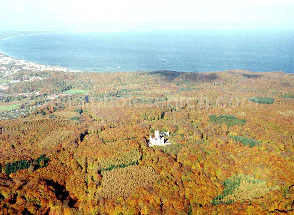 Granitz auf Rügen / MV from above - Fertig rekonstruiertes Jagdschloß Granitz auf Rügen.