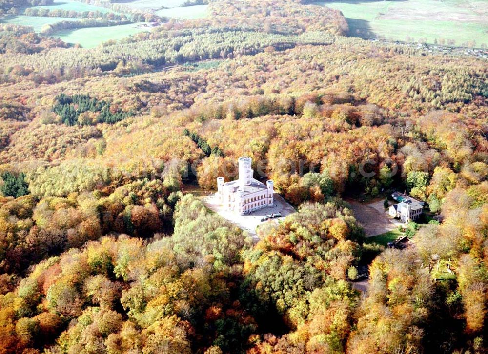 Granitz auf Rügen / MV from above - Fertig rekonstruiertes Jagdschloß Granitz auf Rügen.