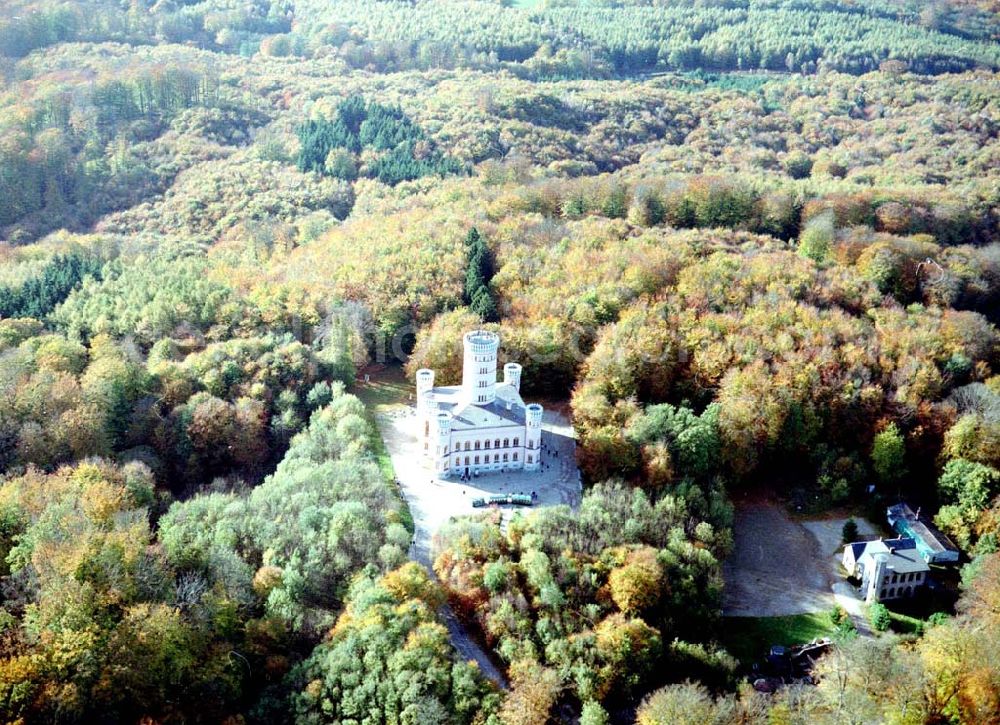 Granitz auf Rügen / MV from the bird's eye view: Fertig rekonstruiertes Jagdschloß Granitz auf Rügen.