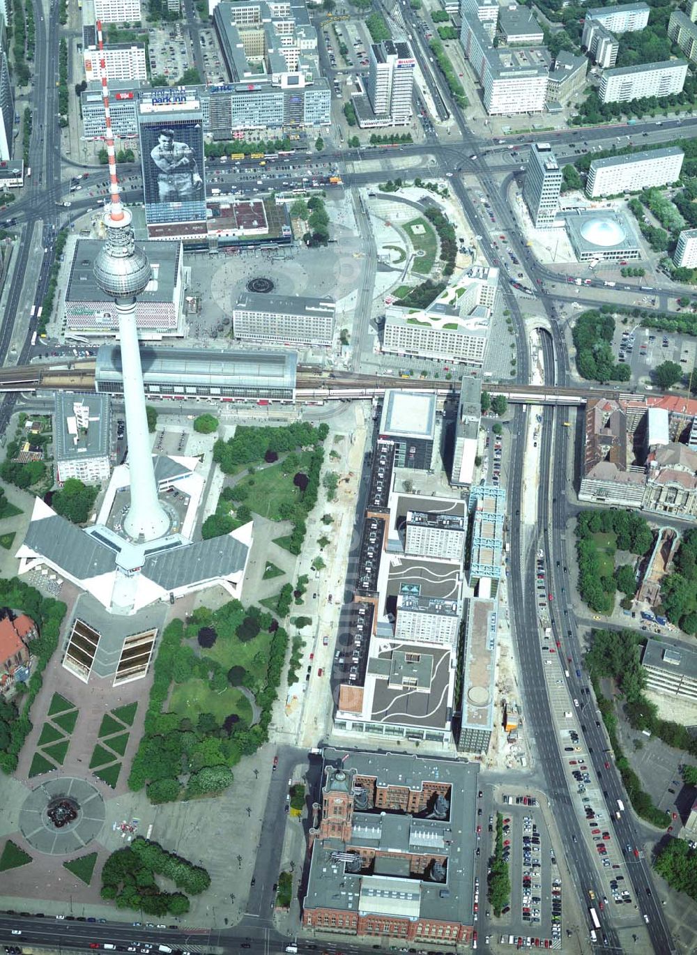 Aerial image Berlin - Fertig umgebaute Rathauspassagen der WBM am Roten Rathaus unmittelbar am Berliner Fernsehturm in Berlin-Mitte.