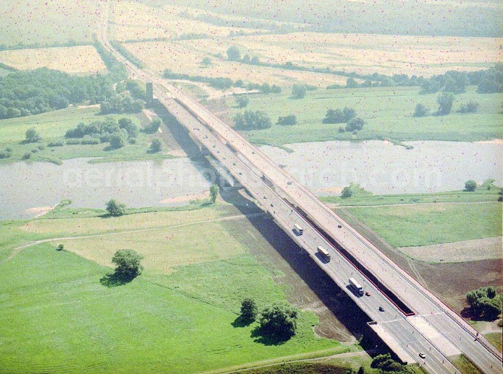 Aerial image Vockerode - fertige Autobahnbrücke über die Elbe bei Vockerode.