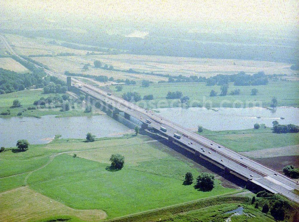 Aerial image Vockerode - fertige Autobahnbrücke über die Elbe bei Vockerode.