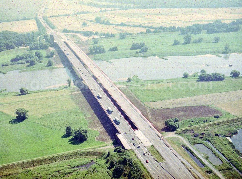 Aerial photograph Vockerode - fertige Autobahnbrücke über die Elbe bei Vockerode.