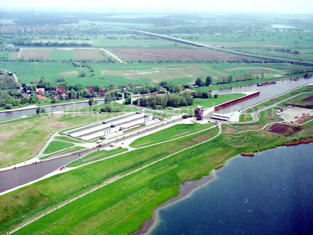 Aerial image Rothensee - Fertige Schleuse Rothensee am Wasserstraßenkreuz Magdeburg.