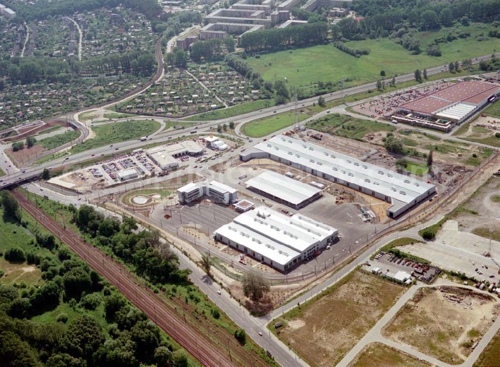 Aerial photograph Potsdam - Fertiger Betriebshofes der ViP Verkehrsbetrieb Potsdam GmbH im Gewerbegebiet Babelsberg an der Nuthestraße / Wetzlarer Straße in Potsdam - Babelsberg.