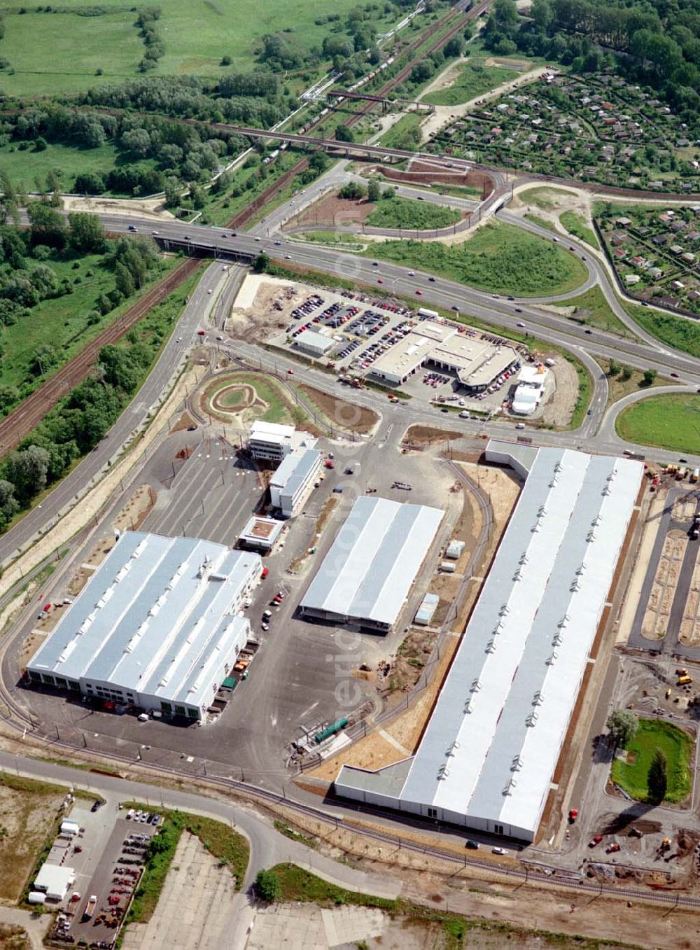 Aerial image Potsdam - Fertiger Betriebshofes der ViP Verkehrsbetrieb Potsdam GmbH im Gewerbegebiet Babelsberg an der Nuthestraße / Wetzlarer Straße in Potsdam - Babelsberg.