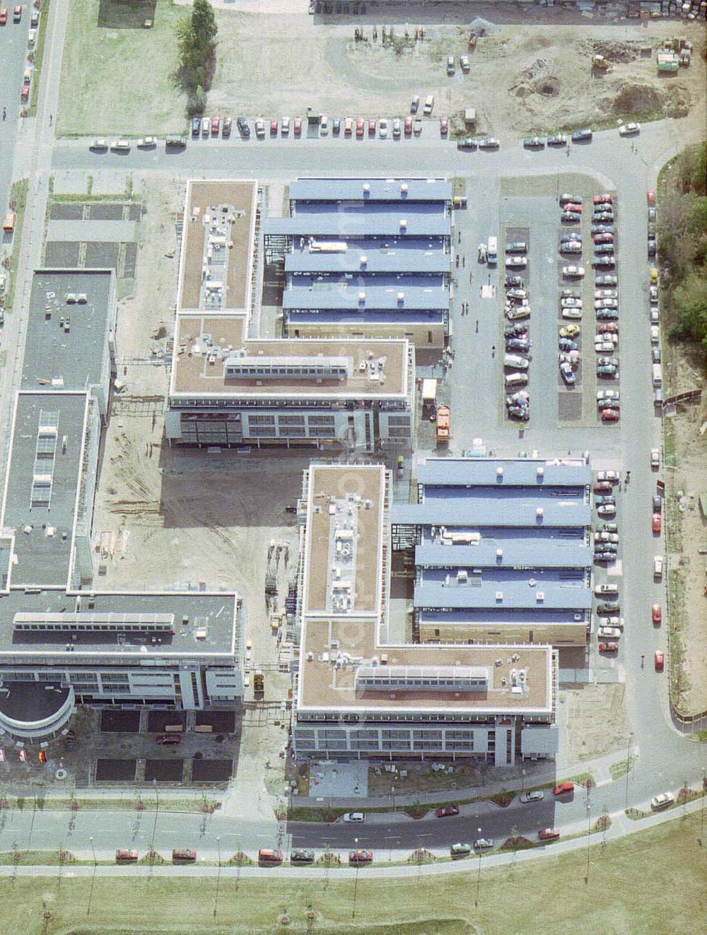 Aerial photograph Berlin - Köpenick - Fertiger Neubaukomplex im Innovationszentrum Wuhlheide in Berlin - Köpenick.