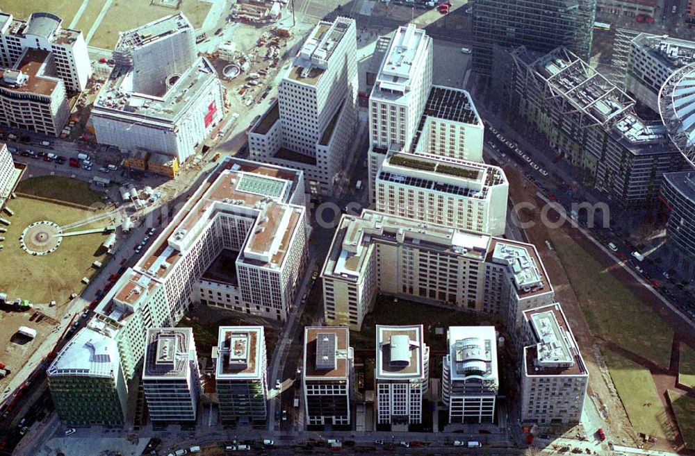 Berlin / Tiergarten from the bird's eye view: Fertiges Areal des BEISHEIM-Centers am Potsdamer Platz / Leipziger Platz in Berlin Mitte-Tiergarten.