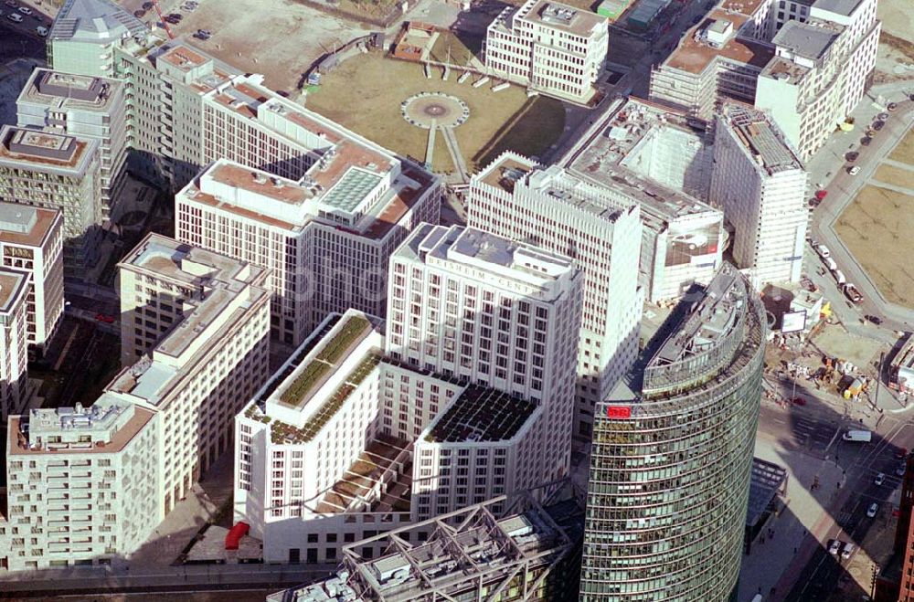 Berlin / Tiergarten from above - Fertiges Areal des BEISHEIM-Centers am Potsdamer Platz / Leipziger Platz in Berlin Mitte-Tiergarten.