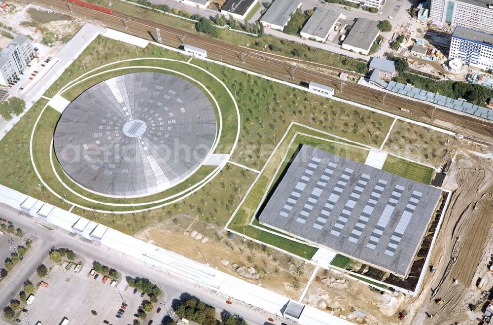 Aerial photograph Berlin - Fertiges Velodrom mit Schwimmhallenkomplex an der Landsberger Allee in Berlin