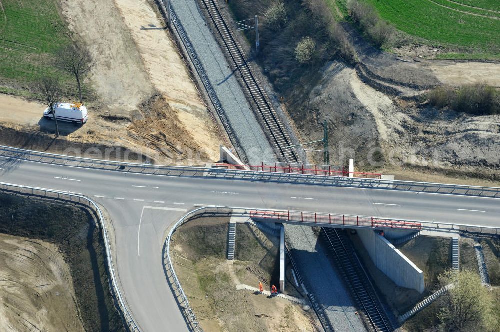 Aerial photograph Söhlde - Completed new bridge over the railway line at Söhlde in Lower Saxony