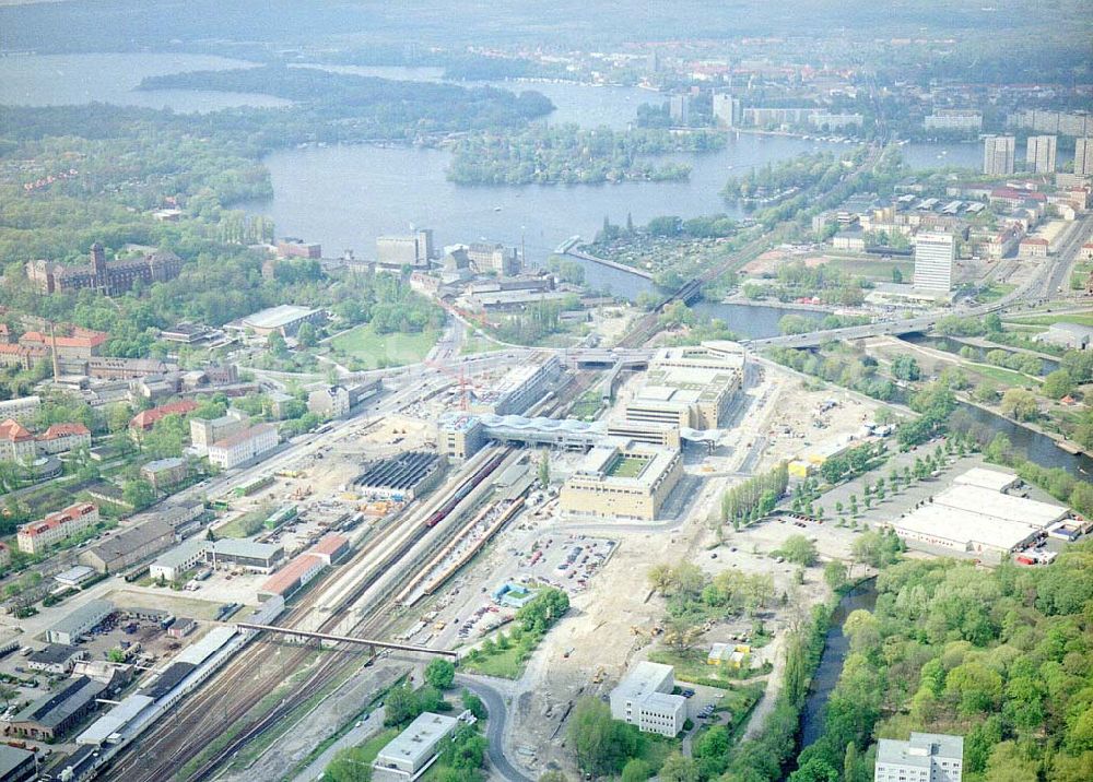 Potsdam - BRA from above - Fertigstellung des Potsdam-Centers in Potsdam.