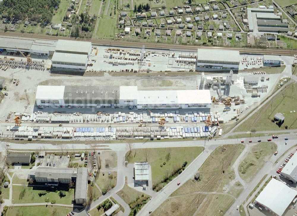 Aerial photograph Hoyerswerda / Sachsen - Fertigteilhauswerk der SÜBA in Hoyerswerda / Sachsen.