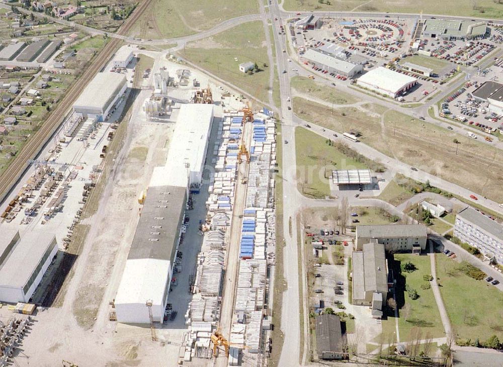 Aerial photograph Hoyerswerda / Sachsen - Fertigteilhauswerk der SÜBA in Hoyerswerda / Sachsen.