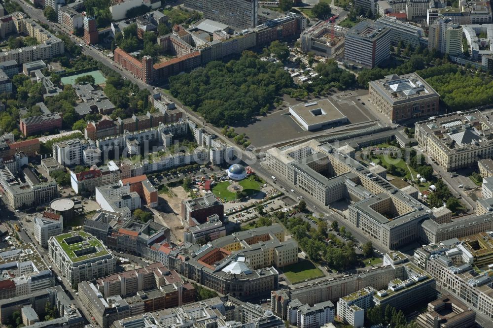 Aerial image Berlin - Ballon - airfield for the Weltballon in Berlin