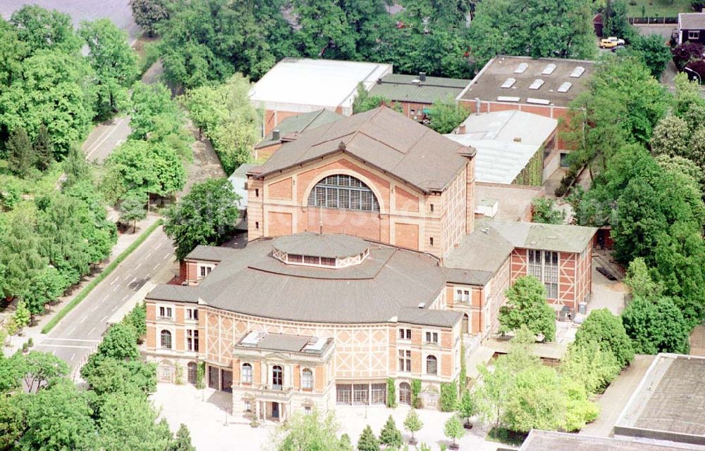 Bayreuth / Bayern from the bird's eye view: Festspielhaus am Festspielhügel 2 in 95444 Bayreuth.