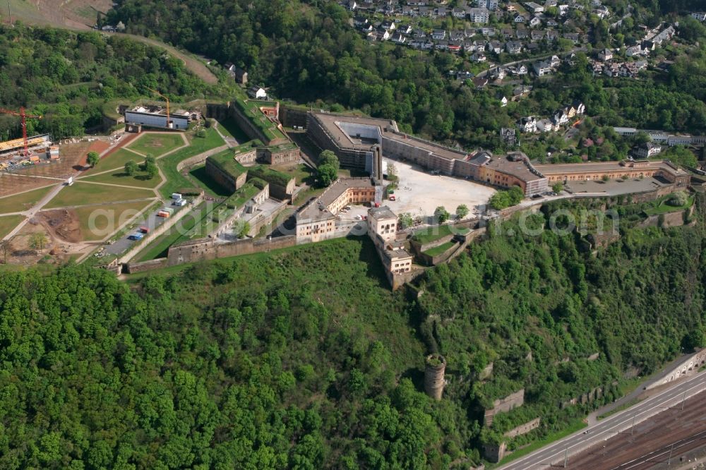 Aerial photograph Koblenz - Fortress Ehrenbreitstein at the confluence of the Rhine and Mosel called Deutsches Eck with a view of the Kaiser Wilhelm I. Memorial in Koblenz in Rhineland-Palatinate
