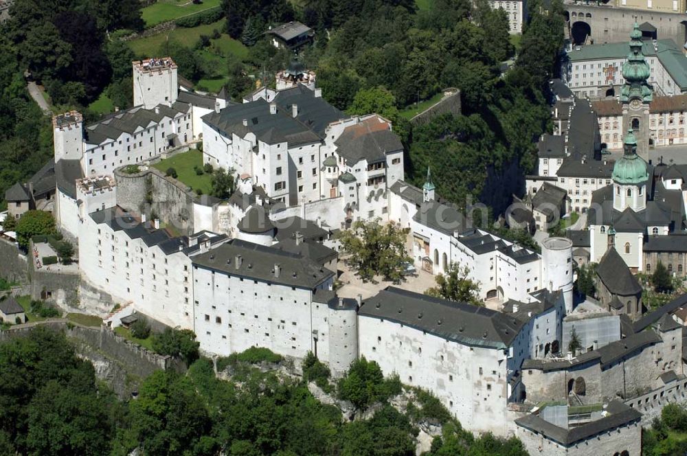 Aerial photograph Salzburg - Die 900 Jahre alte Festung Hohensalzburg, das Wahrzeichen der Stadt, ist Europas größte und noch am besten erhaltene Burganlage. Heute gilt sie als Europas größte Festungsanlage mit mehr als 14.000 m² Baufläche. Salzburg 2007/07/14 Festung Hohensalzburg is a castle in the Austrian city of Salzburg. It sits on Festungberg hill. With a length of 250 meters and a width of 150 meters, it is one of the largest medieval castles in Europe.