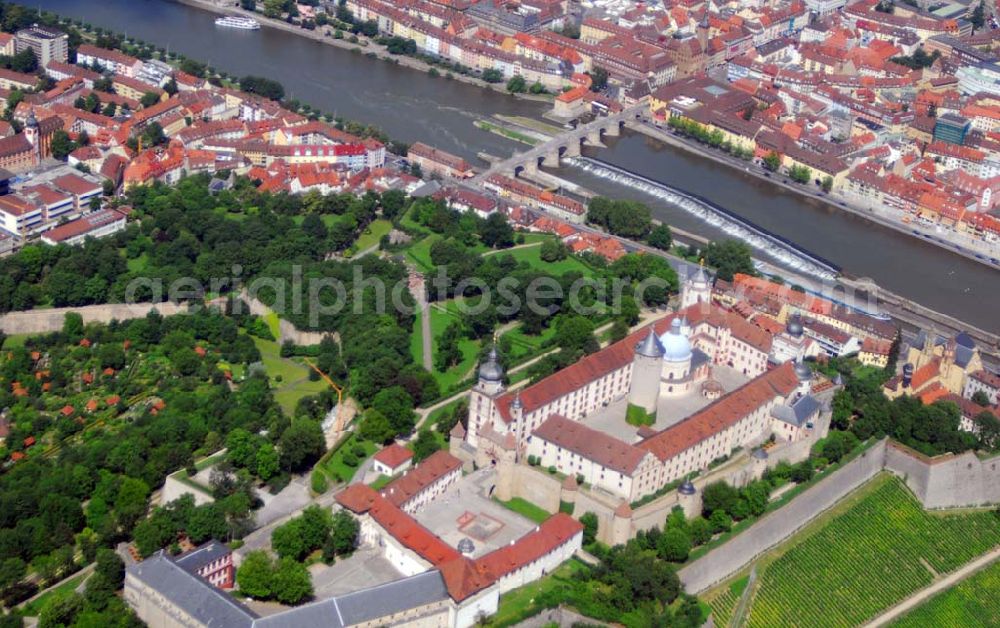 Aerial photograph Würzburg - Blick auf die Festung Marienberg mit dem Fürstenbaumuseum. Adresse: Festung Marienberg Nr. 239, 97082 Würzburg. Tel.: (0931) 355 17-50 Weitere Informationen zu erhalten bei der Schloß- und Gartenverwaltung Würzburg im Residenzplatz 2 Tor B in Würzburg.