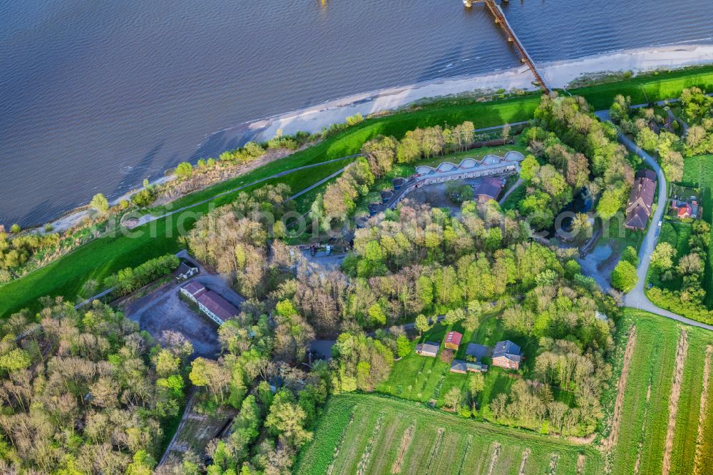 Aerial photograph Stade - Fortress area Grauer Ort in Abbenfleth on the Elbe in Buetzfleth in the state Lower Saxony, Germany