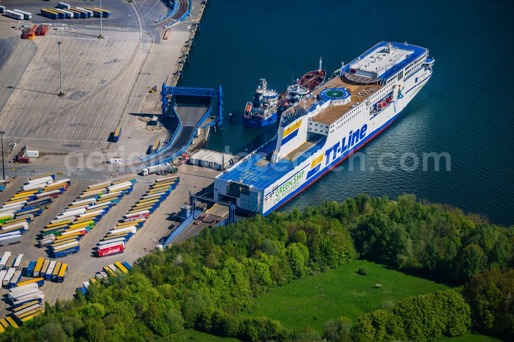 Ivendorf from above - Ferry port facilities on the sea coast Luebeck Travemuende on the Trave Nils Holgerson TT-Line in Ivendorf in the state Schleswig-Holstein, Germany