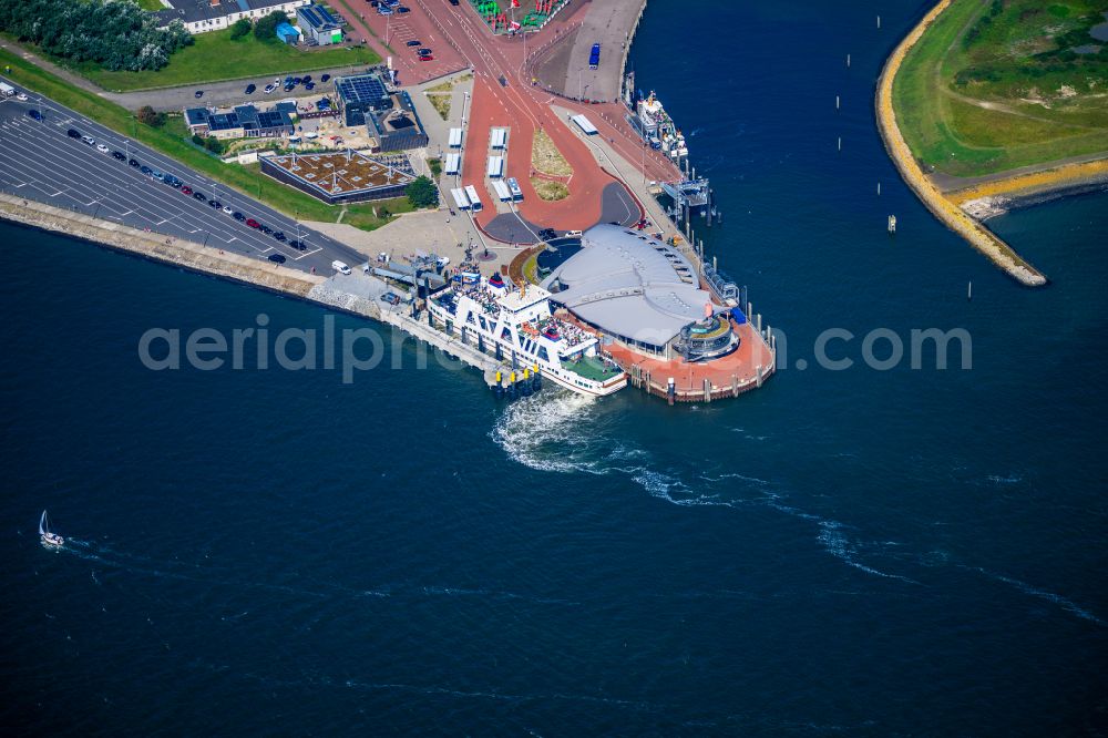 Norderney from the bird's eye view: Faehr- Hafenanlagen an der Meeres- Kueste der Nordseeinsel Norderney Mit den Faehrschiff Frisia III im Bundesland Niedersachsen, Deutschlan