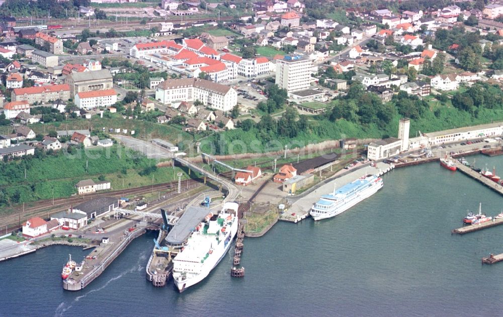 Aerial image Sassnitz - Ferry port facilities on the seashore of Baltic Sea in the district Hagen in Sassnitz in the state Mecklenburg - Western Pomerania, Germany