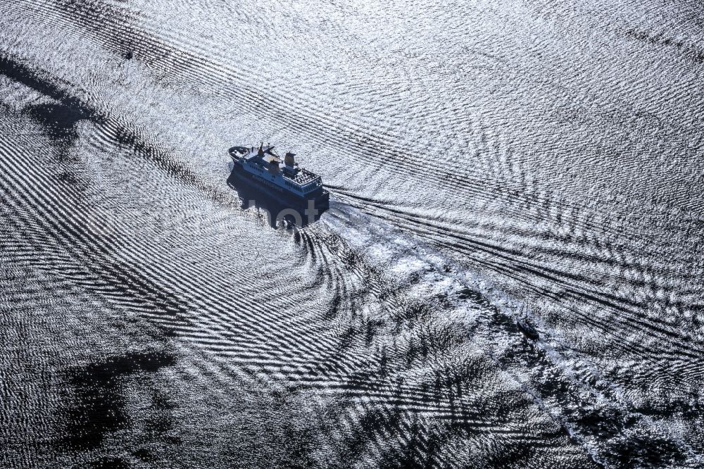 Aerial photograph Aeroeskoebing - Ferryboat during journey to the east of the island Aeroe in Aeroeskoebing in Syddanmark, Denmark