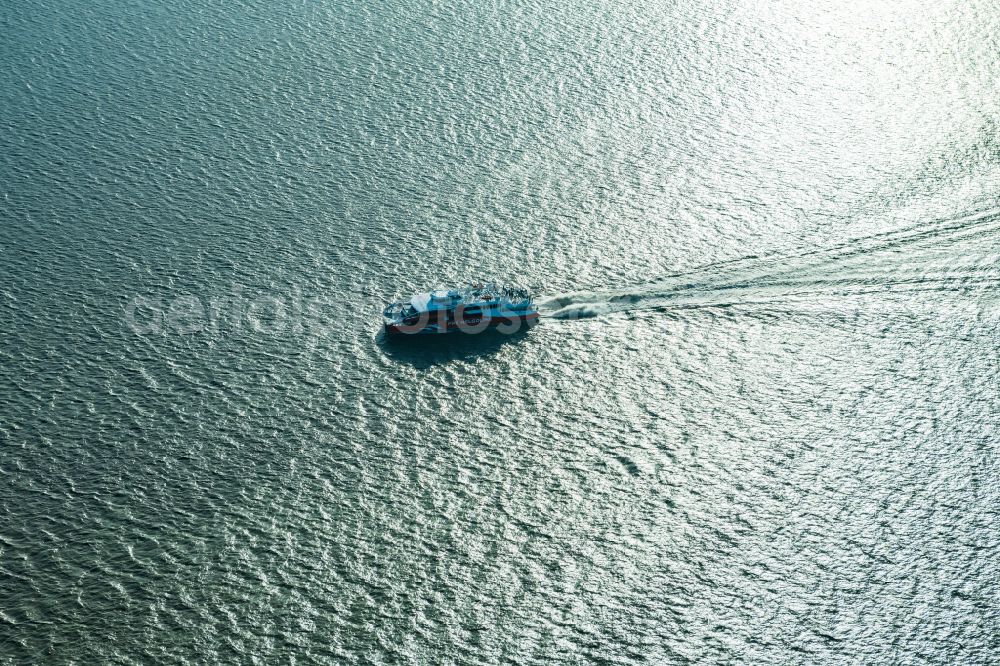 Aerial photograph Glückstadt - Ferry ship Halunder Jet on the Elbe in Glueckstadt in the state Schleswig-Holstein, Germany