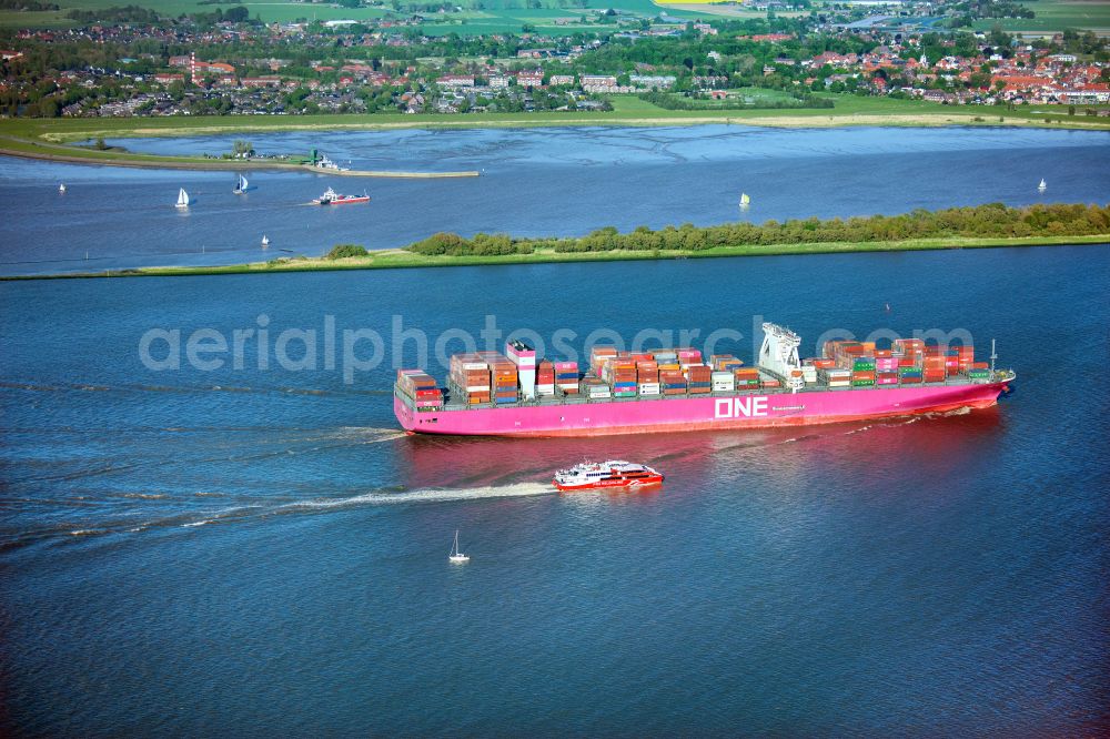 Aerial image Glückstadt - Ferry ship Halunder Jet on the Elbe in Glueckstadt in the state Schleswig-Holstein, Germany