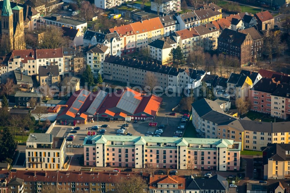 Herne from the bird's eye view: Store of the Supermarket Rewe in the residential area on Siepenstrasse in Herne in the state of North Rhine-Westphalia