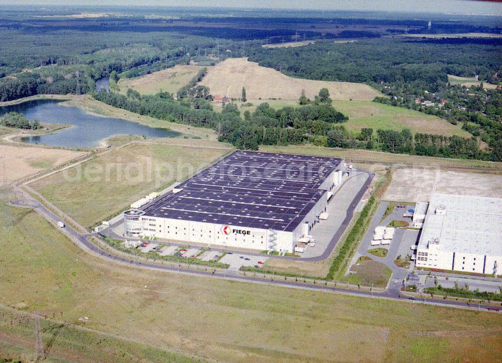 Aerial image Brieselang / Brandenburg - Firma FIEGE im Gewerbegebiet Brieselang am Berliner Ring