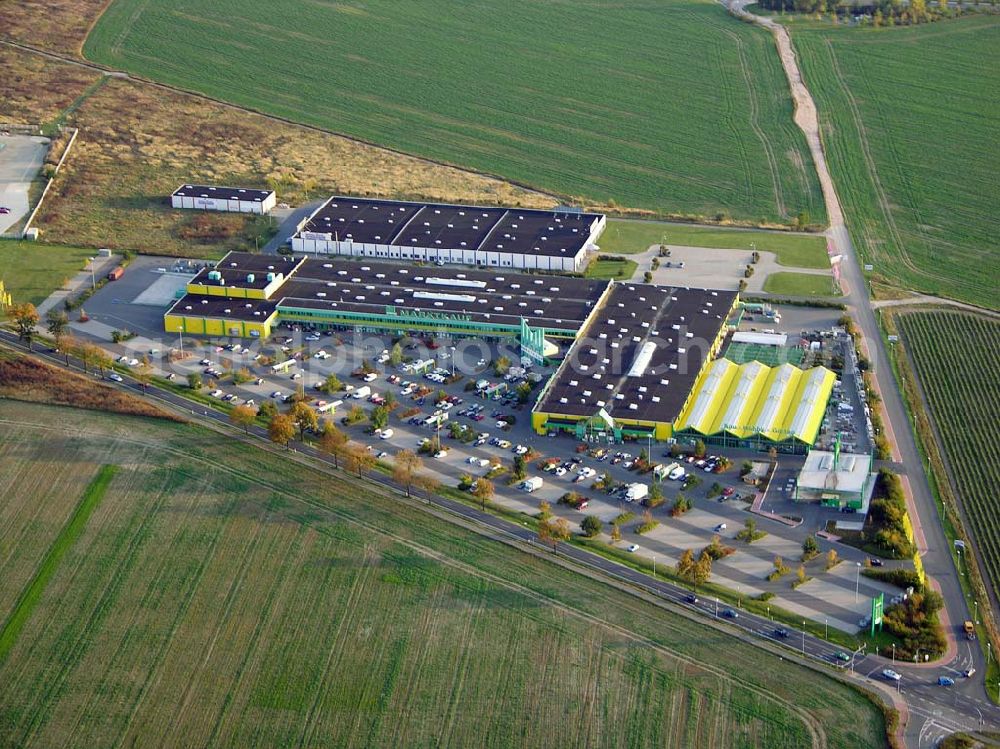 Aerial photograph Luckenwalde - 05.10.2004 Möbeloase und Verkaufsmarkt im Industriegebiet in der Frankenfelder Chaussee 10, 14943 Luckenwalde,der Firmengruppe Bozkurt.