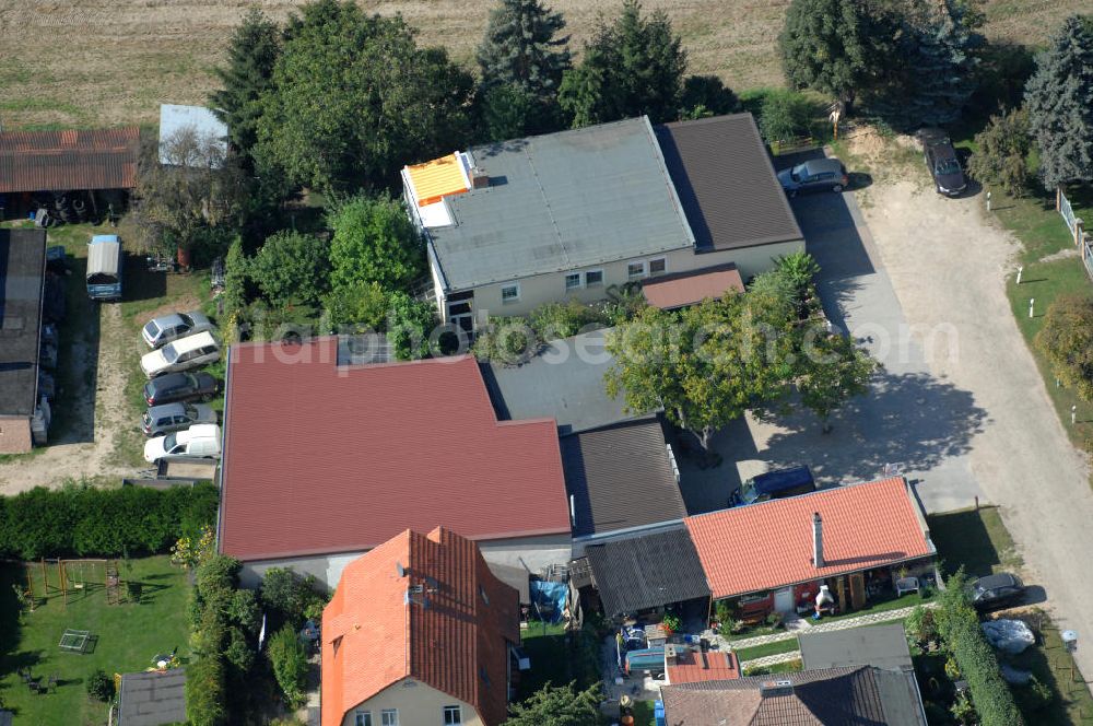 Bernau from the bird's eye view: Blick auf das Gelände der Firma Michels Schraubenquelle am Rollberg 18 A in 16321 Bernau - Ladeburg.