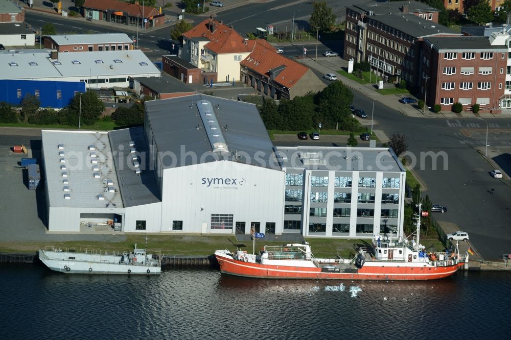 Bremerhaven from the bird's eye view: Company building of Symex Mixing Technology on Fischereihafen harbour in Bremerhaven in the state of Bremen